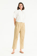 Load image into Gallery viewer, Kiko crop shirt | White