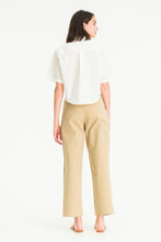 Load image into Gallery viewer, Kiko crop shirt | White