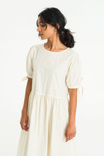 Load image into Gallery viewer, Tie sleeves dress | Creme