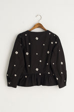 Load image into Gallery viewer, Daisy embroidered peplum