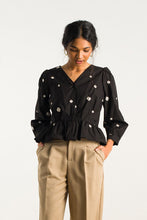 Load image into Gallery viewer, Daisy embroidered peplum