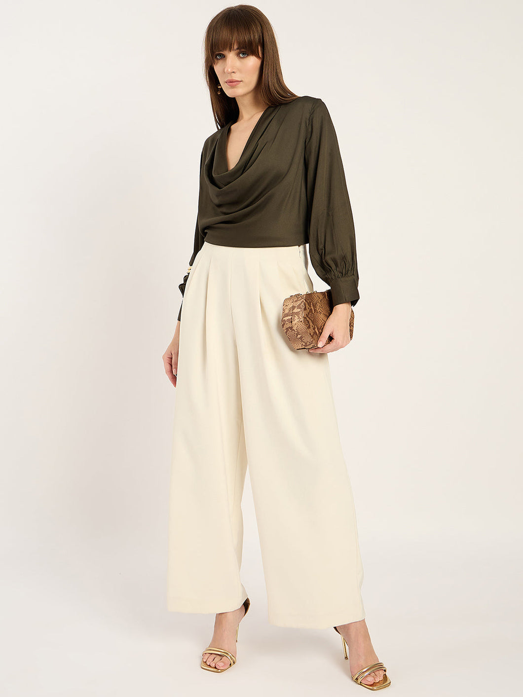 Asymmetrical silk top | Olive