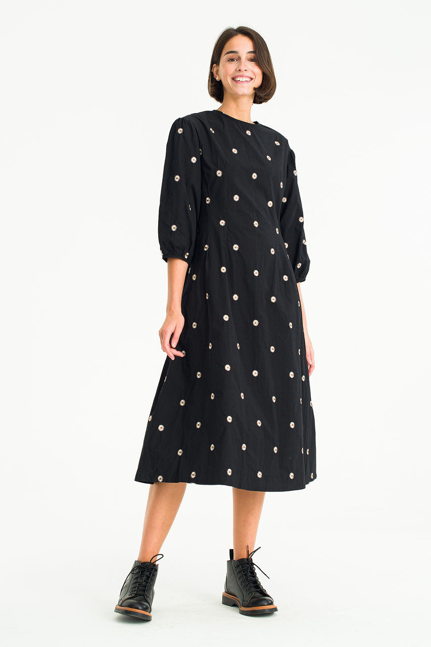 Laura Embroidery Dress | Black