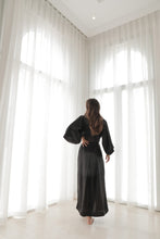 Load image into Gallery viewer, Silk serenity set | Black

