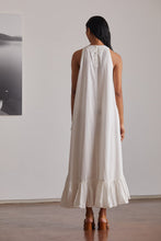 Load image into Gallery viewer, Ruffled dress | White
