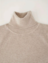 Load image into Gallery viewer, Turtleneck pullover | Beige
