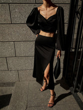 Load image into Gallery viewer, Silk midi skirt with slit | Black
