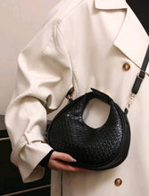 Load image into Gallery viewer, European style hand bag | Black
