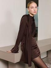 Load image into Gallery viewer, Flowing mini dress | Brown
