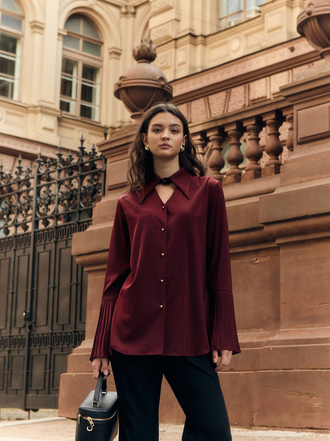 Pleated cuff silk shirt | maroon