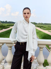 Load image into Gallery viewer, Blouse with decorative scarf | White

