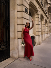 Load image into Gallery viewer, Pearl maxi dress | Red
