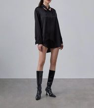 Load image into Gallery viewer, Silk tied detail shirt

