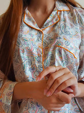 Load image into Gallery viewer, SPECTRUM
