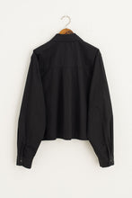 Load image into Gallery viewer, Large pocket shirt | Black
