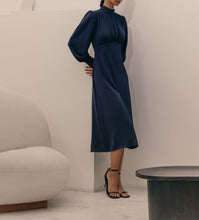 Load image into Gallery viewer, Silk dress with bow ties
