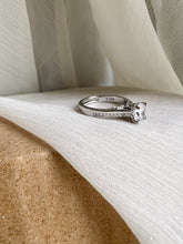 Load image into Gallery viewer, Leaf ring
