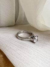 Load image into Gallery viewer, Leaf ring
