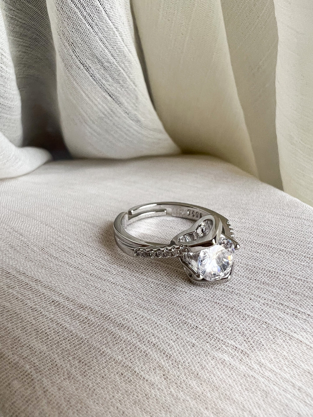 Heart adjustable ring