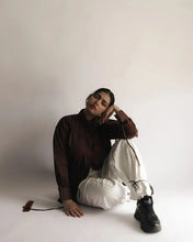 Load image into Gallery viewer, Tied sleeves shirt
